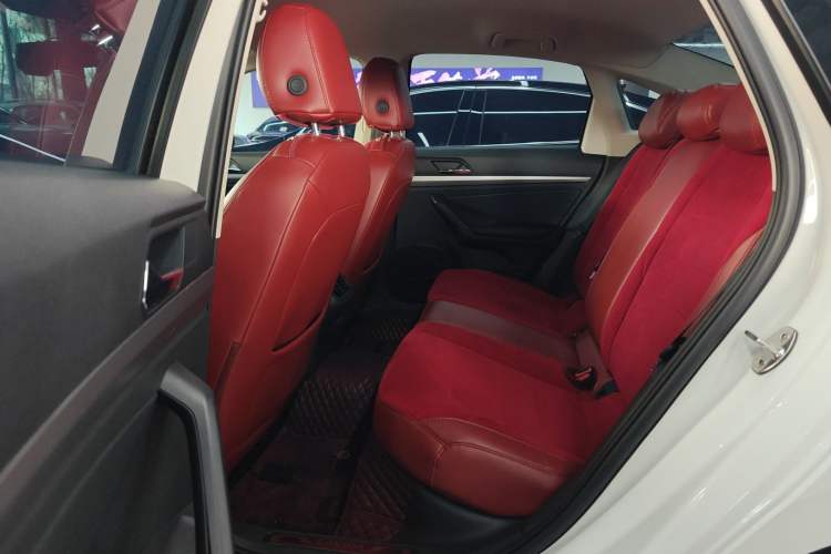 Used Volkswagen Lavida 2019 Lavida Start 1.5L Automatic Trendy Version China VI Standard
