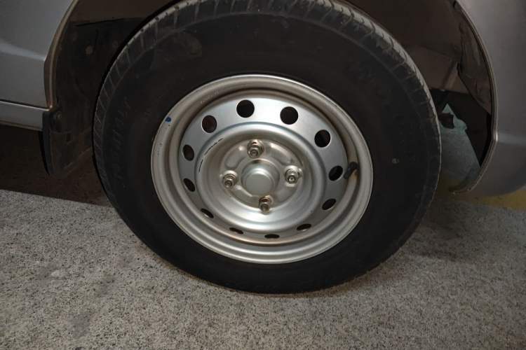 Used Wuling Rongguang S 2021 1.2L Standard Model Window-Sealed Car with Air Conditioning 2 Seats LSI
