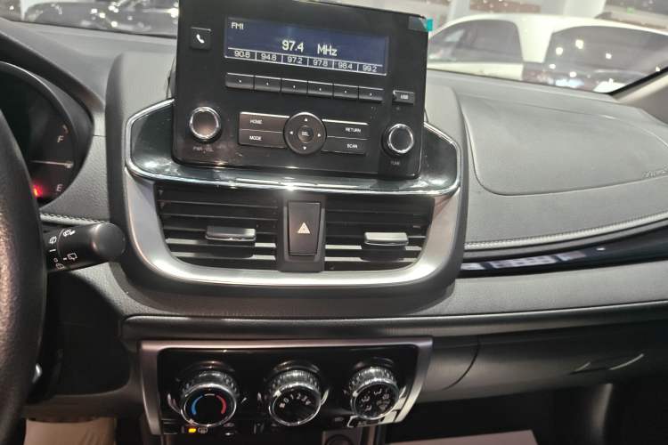 Used Toyota YARiS L 2021 1.5L CVT Luxury Edition
