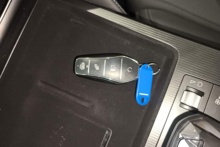 Used BYD Song L DM-i 2025 Intelligent Driving Version 160 km Beyond-Range Type
