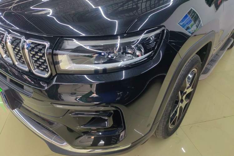 Used  Grand Commander 2022 2.0T Two-Wheel Drive Luxury Version