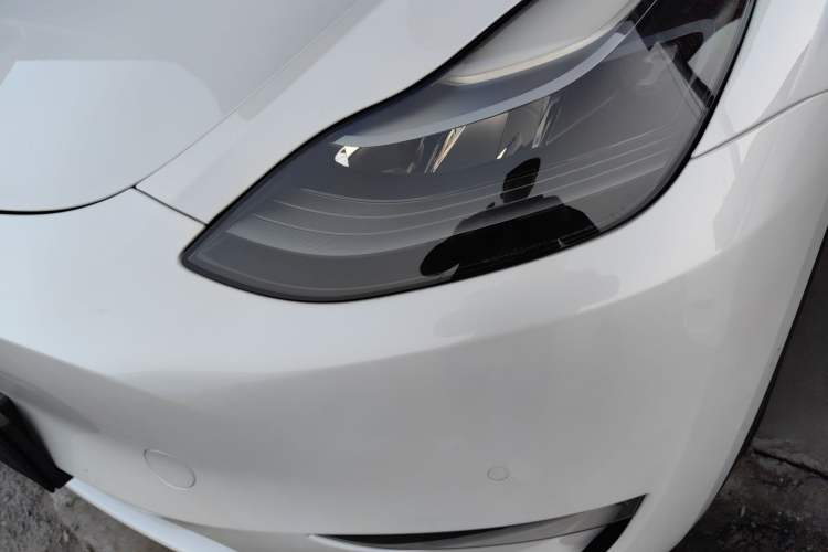 Used Tesla Model Y 2021 Standard Range Rear-Wheel Drive Version