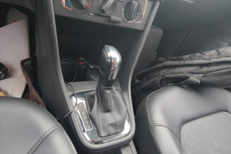 Used Volkswagen Santana 2015 1.6L Automatic Comfort Edition
