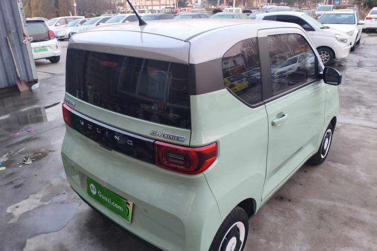 Used Wuling Hongguang MINIEV 2021 Macaron Fashion Model Lithium Iron Phosphate
