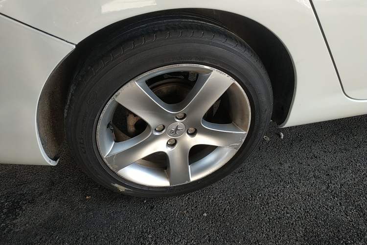 Used Peugeot 408 2013 2.0L Automatic Comfort Edition