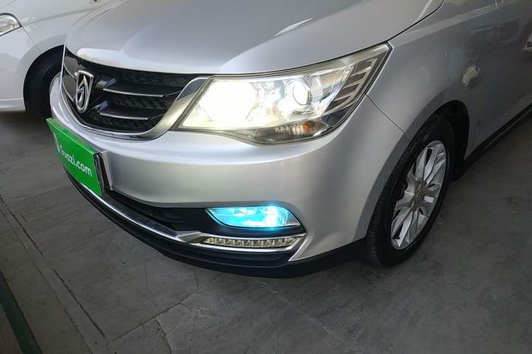 Used Baojun 730 2016 1.5L Manual Comfort Version 7 Seats China V Emission Standard