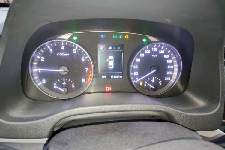 Used Hyundai Elantra 2016 1.6L Automatic ZhiXuan – Elite Version