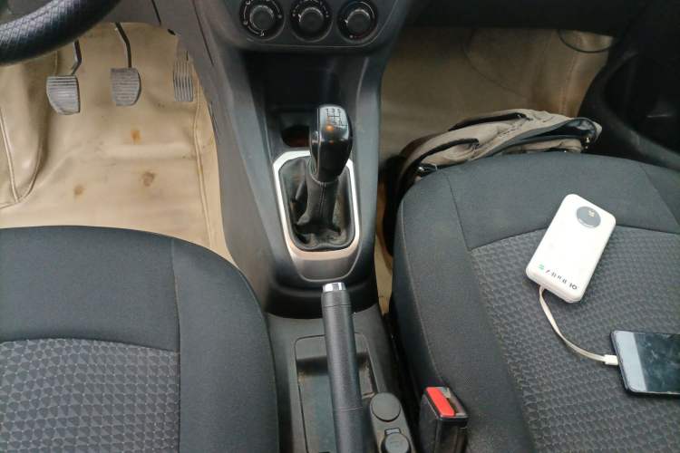 Used Peugeot 301 2014 1.6L Manual Comfort Edition
