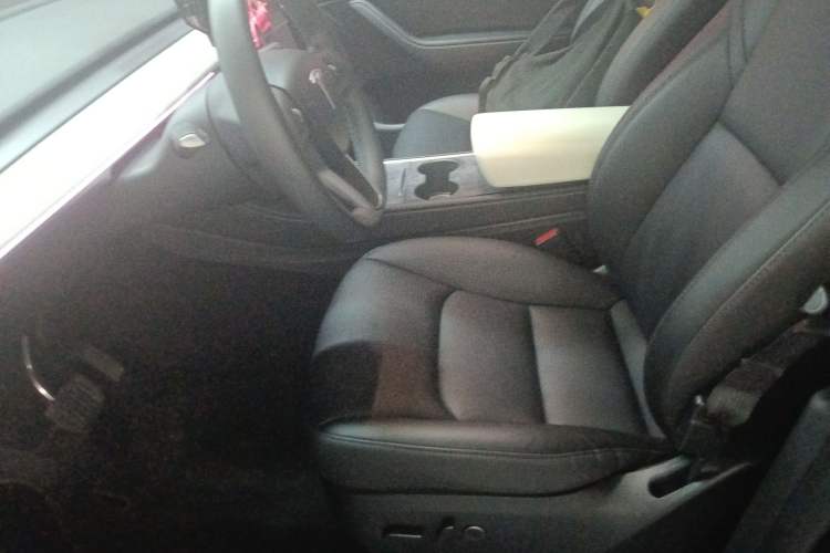 Used Tesla Model Y 2023 Rear-Wheel-Drive Version