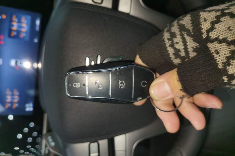 Used BYD Qin L 2025 DM-i Smart Drive 120KM Leading Model
