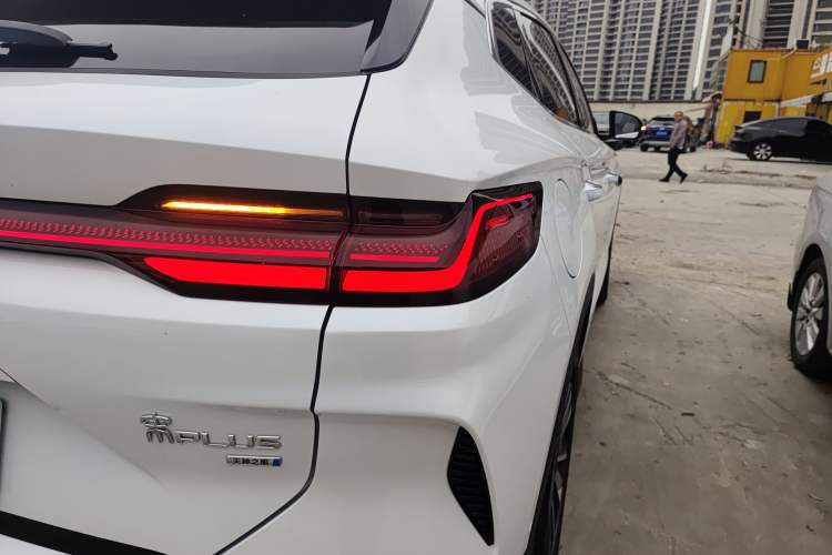 Used BYD Song PLUS New Energy 2025 EV Intelligent Driving Version 520km Premium Model
