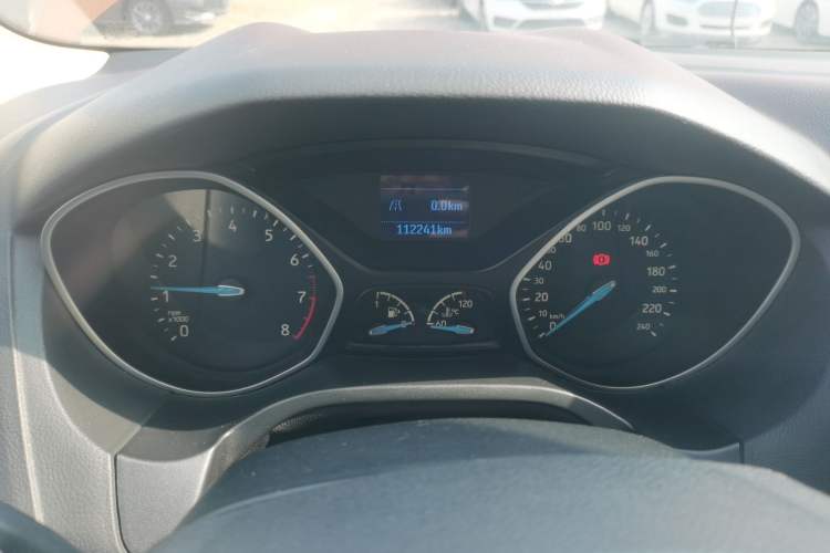 Used Ford Focus 2015 Hatchback 1.6L Manual Comfort Edition
