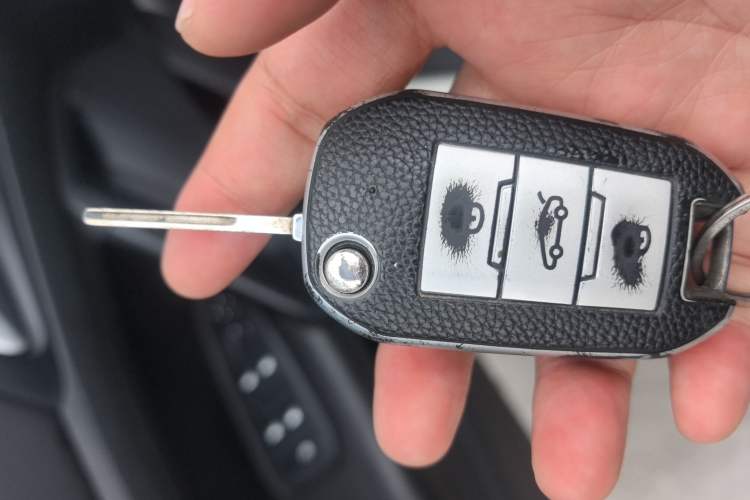 Used Peugeot 408 2014 1.8L Manual Leading Edition
