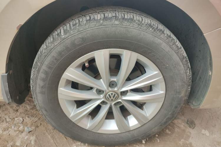 Used Volkswagen Bora 2016 1.6L Automatic Fashion Model
