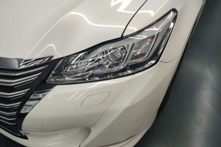 Used Toyota Crown 2015 2.5L Smart Edition
