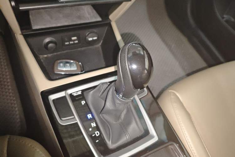 Used Hyundai Mistra 2014 1.8L Automatic Smart GLS
