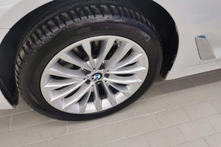 Used BMW 5 Series 2022 Second Facelift 525Li Luxury Package
