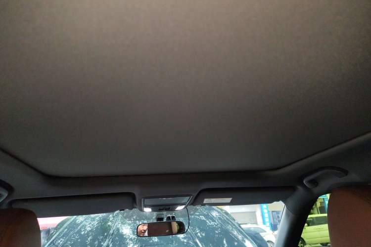 Used Honda UR-V 2020 370TURBO Two-Wheel Drive Luxury Edition
