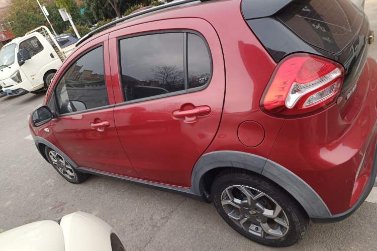 Used Geely Auto Vision X1 2017 1.3L Manual Frenzy Edition
