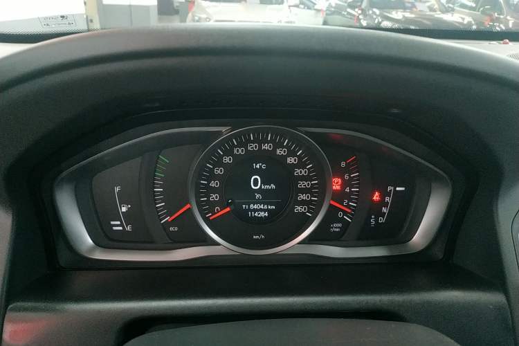 Used Volvo XC60 2017 T5 Smart Upgrade Edition