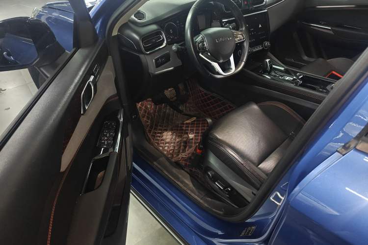 Used Lynk & Co 02 2019 1.5T DCT Two-Wheel Drive Pro Edition China VI Standard
