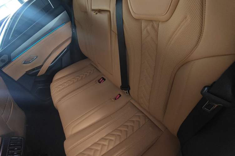 Used BYD Song L DM-i 2025 Intelligent Driving Version 160 km Beyond-Range Type