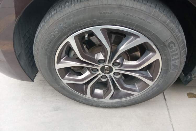 Used Geely Auto Emgrand GT 2017 2.4L Zunya Model
