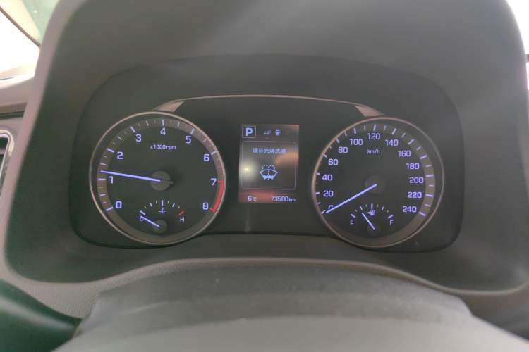 Used Hyundai Elantra 2016 1.6L Automatic ZhiXuan – Elite Version
