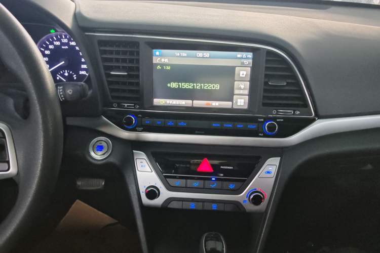 Used Hyundai Elantra 2016 1.6L Automatic ZhiXuan – Elite Version
