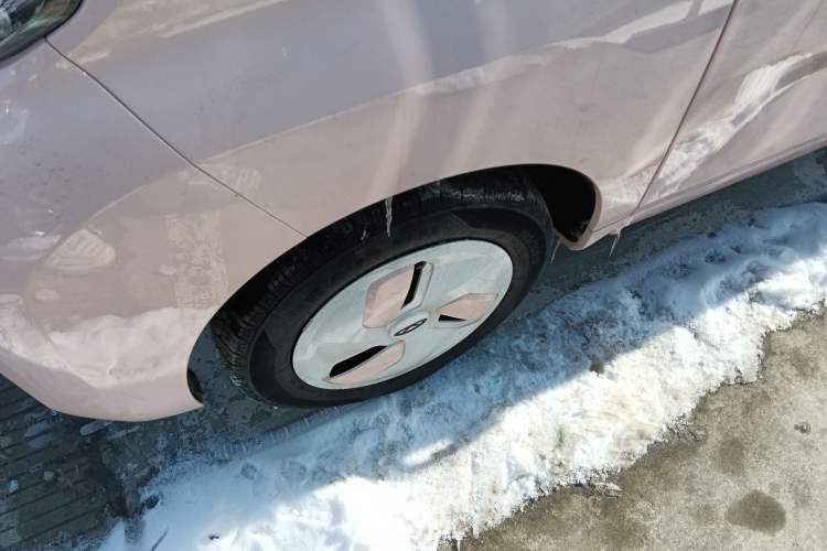 Used Chery QQ Ice Cream 2022 170km Sundae Phosphate Lithium-Ion