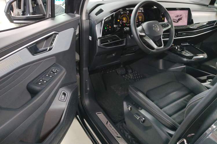 Used Volkswagen Talagon 2022 380TSI All-Wheel-Drive Luxury Prestige Pro 7-Seater
