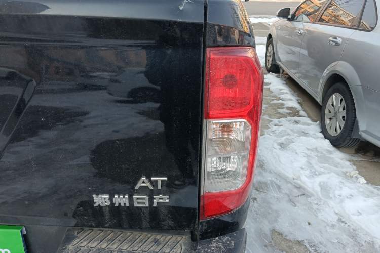 Used Dongfeng Ruichi 7 2023 2.3T Automatic Two-Wheel Drive Diesel Standard Version with Long Cargo Bed
