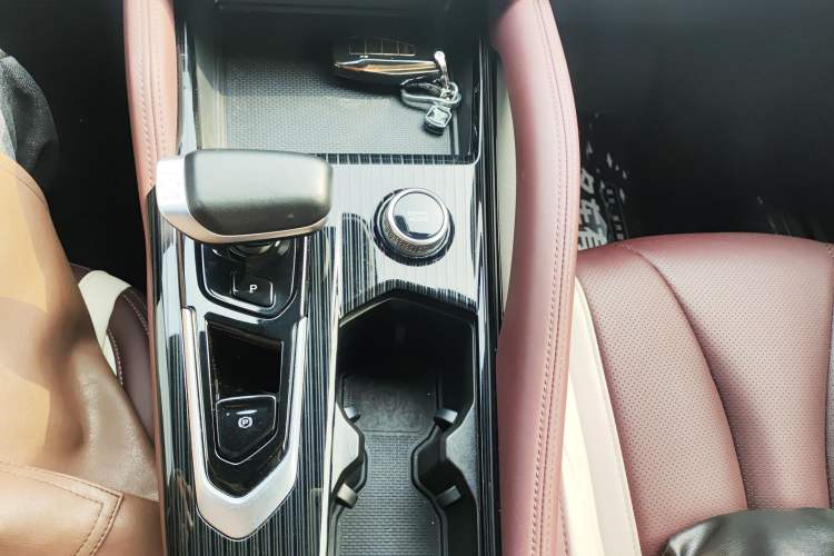 Used Geely Auto Monjaro L 2021 2.0TD DCT EVO Two-Wheel Drive Prestige Version