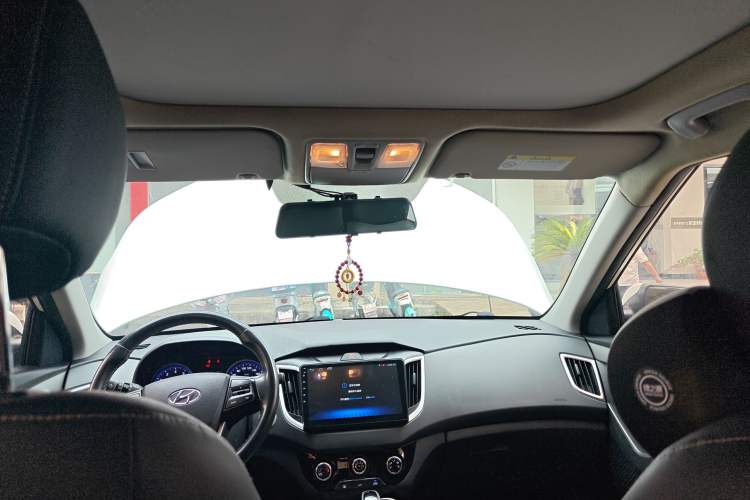 Used Hyundai ix25 2017 1.6L Automatic Smart Version
