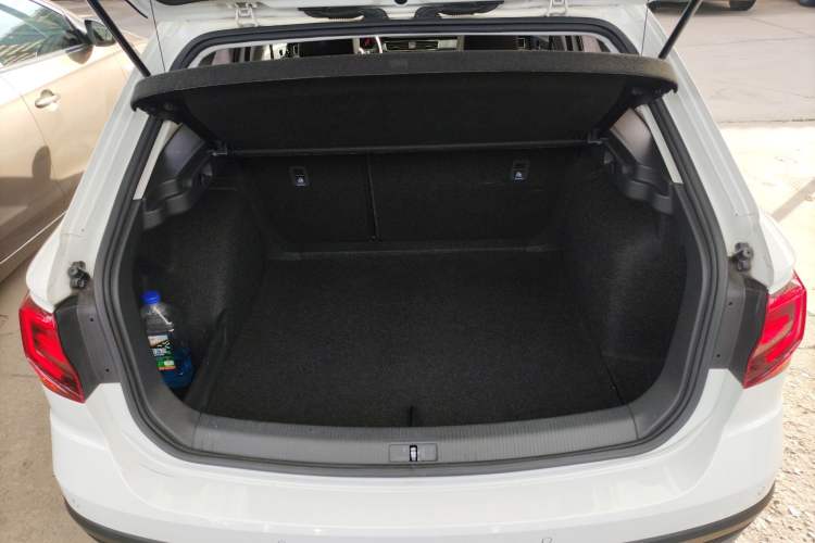 Used Volkswagen C-TREK 2018 1.5L Automatic Luxury Edition
