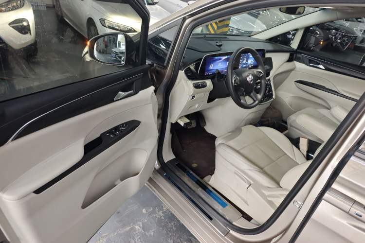 Used Buick GL8 2023 ES Lu Zun Comfort Model
