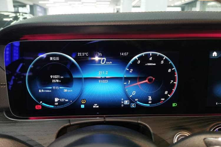 Used Mercedes-Benz E-Class 2021 E 300 L Sporty and Stylish Model
