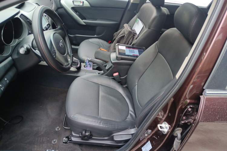 Used Kia Forte 2014 1.6L AT Premium Model