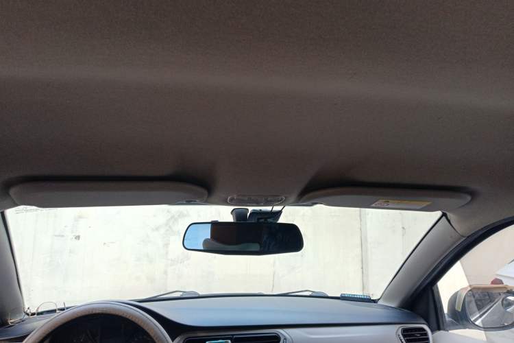 Used Citroen Elysee 2015 Zhishang Edition 1.6L Manual Fashion Model
