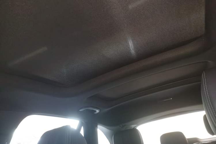 Used Mercedes-Benz GLC 2018 Facelift GLC 260 4MATIC Luxury Edition