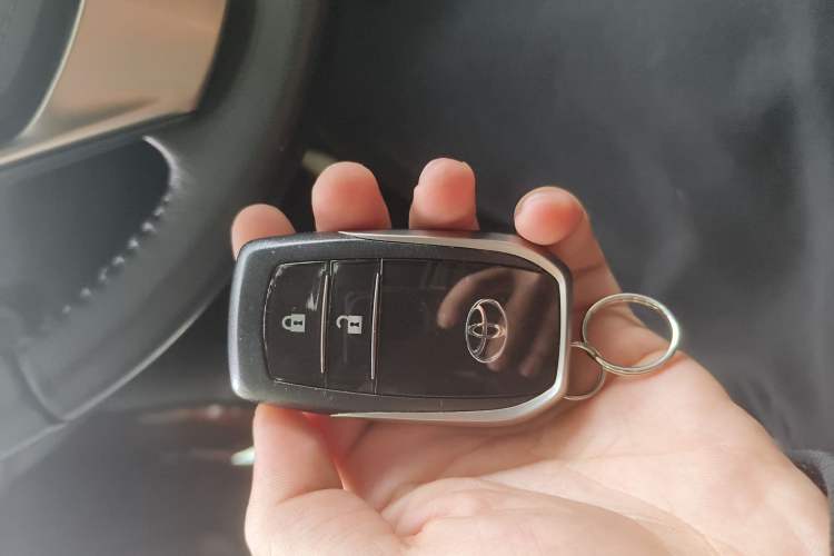 Used Toyota RAV4 2015 2.0L CVT Four-Wheel Drive New Edition
