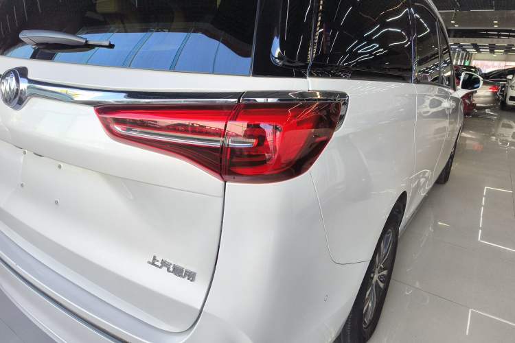 Used Buick GL8 2023 ES Lu Zun Deluxe Model
