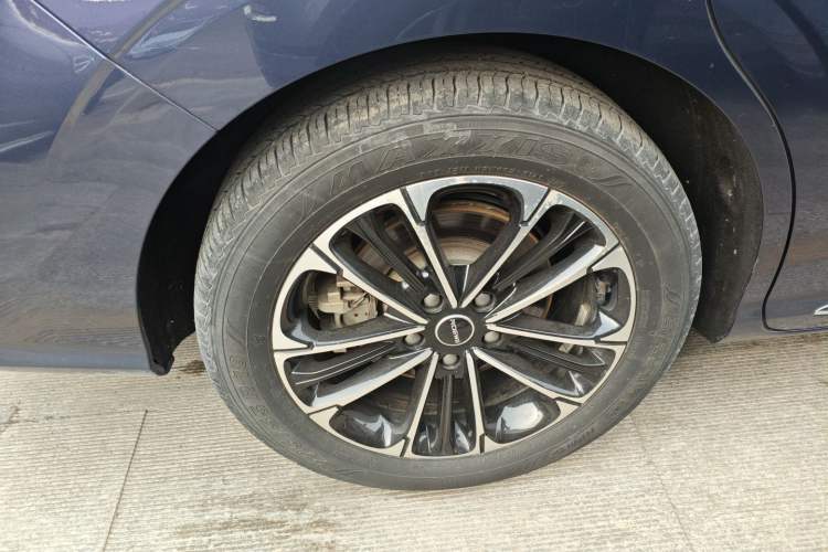 Used Roewe iMAX8 2022 400TGI Flagship Edition
