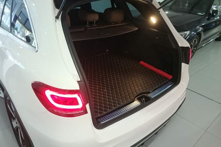 Used Mercedes-Benz GLC 2022 Facelifted GLC 260 L 4MATIC Dynamic Edition
