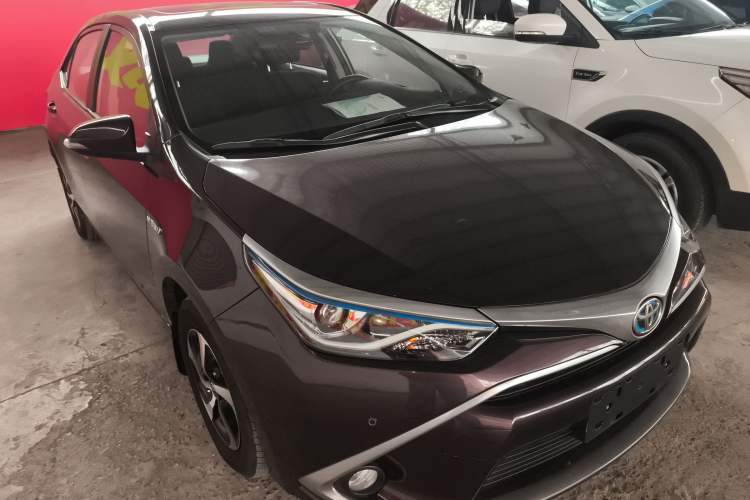 Used Toyota Levin 2017 Revised Dual-Engine 1.8H GS E-CVT Elite Sunroof Version China V Standard
