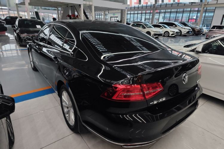 Used Volkswagen Magotan 2017 330TSI DSG Leading Model
