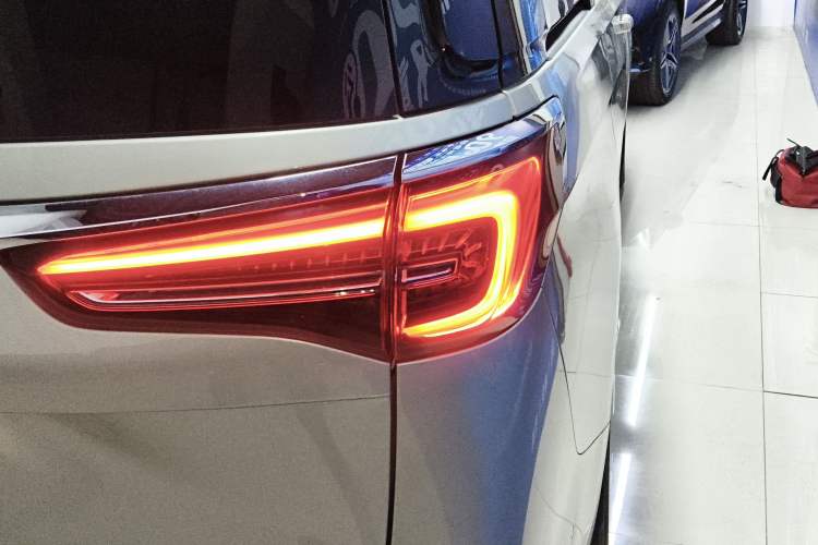 Used Buick GL8 2023 ES Lu Zun Deluxe Model