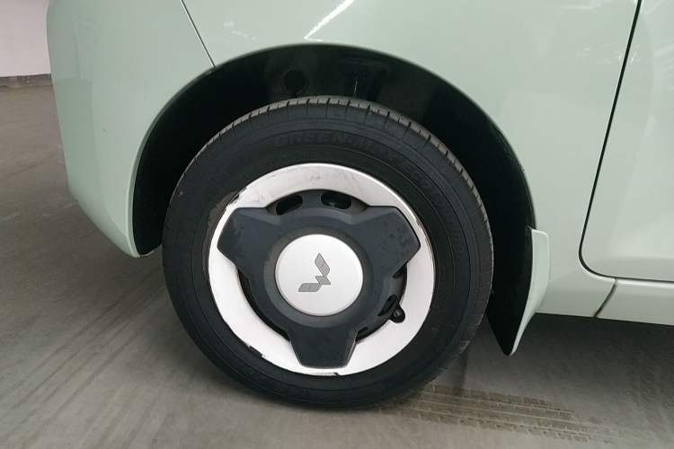 Used Wuling Hongguang MINIEV 2021 Macaron Fashion Model Lithium Iron Phosphate