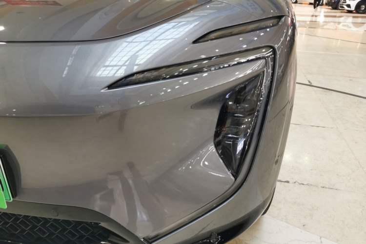 Used  07 2024 Max Extended-Range Edition
