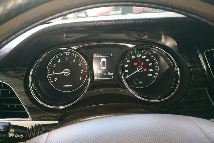 Used Baojun 730 2016 1.5L Manual Comfort Version 7 Seats China V Emission Standard